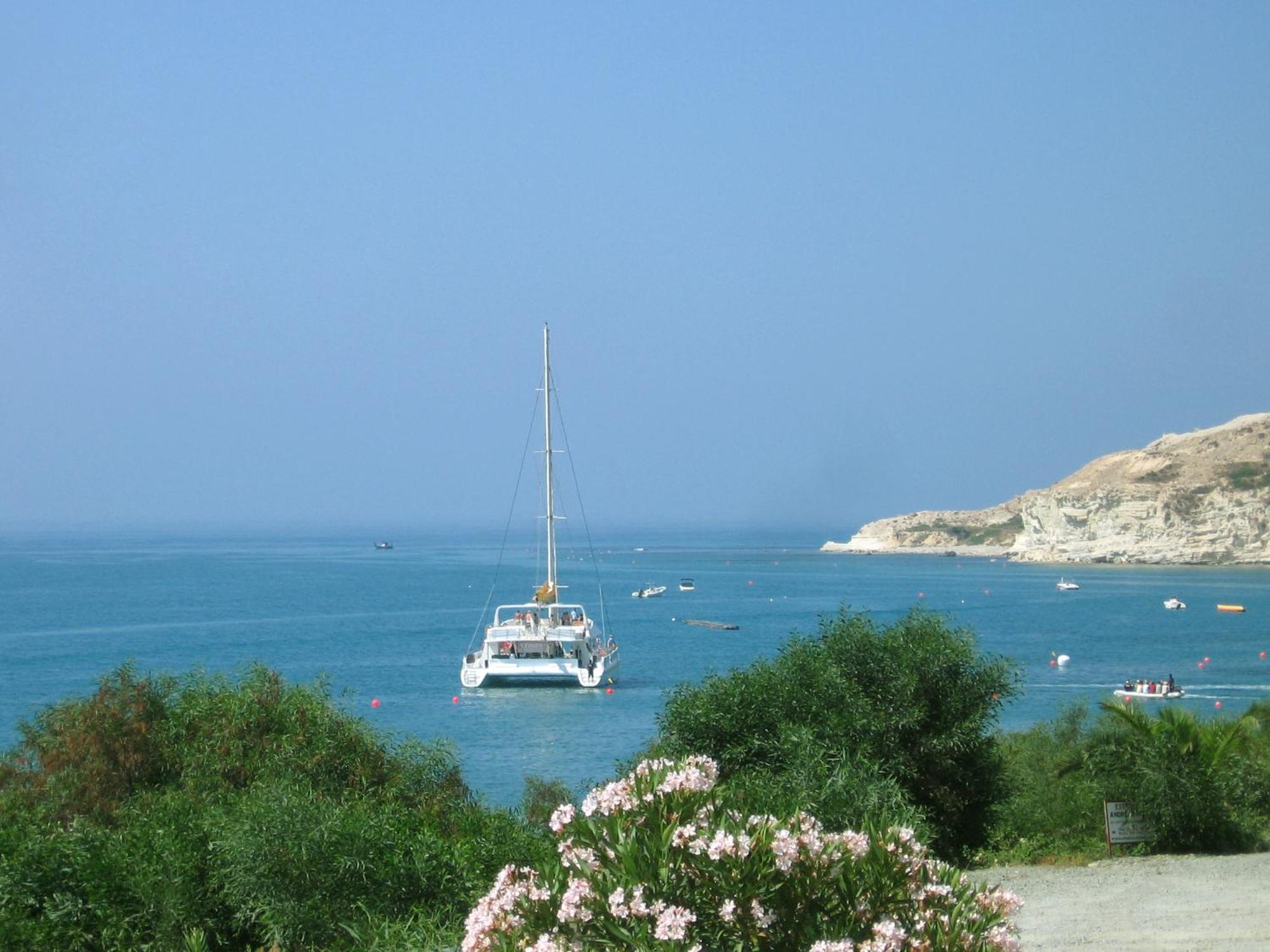 Amathousia Villa With Private Pool And Sea View Pissouri Exterior foto
